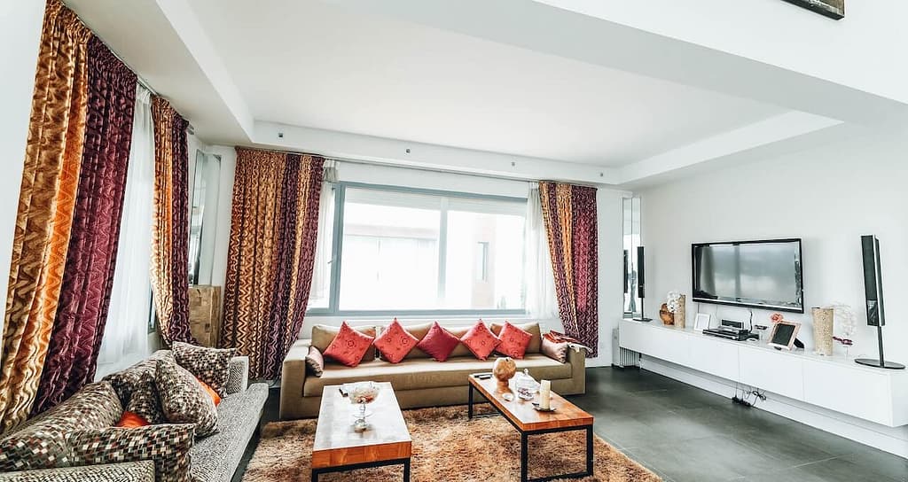 Curtain ideas for 3 windows side by side